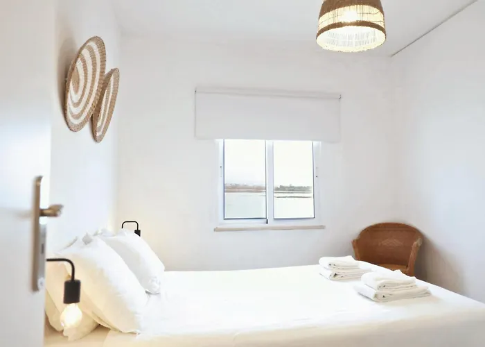 Apartman House On Island With A Dreamy Terrace And 7 Beds For The Perfect Escape *