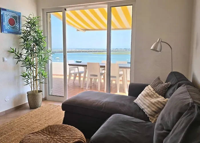 House On Island With A Dreamy Terrace And 7 Beds For The Perfect Escape Faro