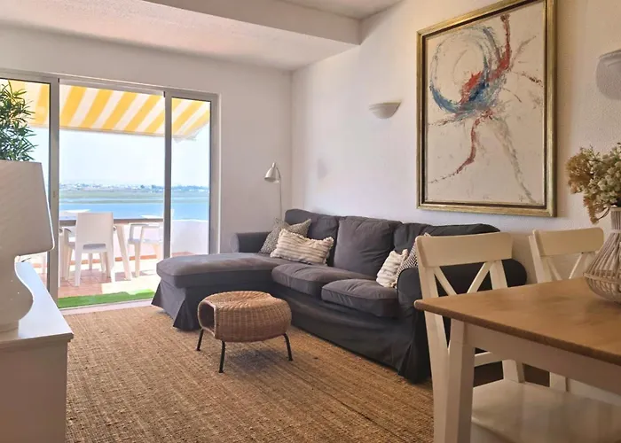House On Island With A Dreamy Terrace And 7 Beds For The Perfect Escape * Faro