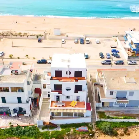 House On Island With A Dreamy Terrace And 7 Beds For The Perfect Escape Faro