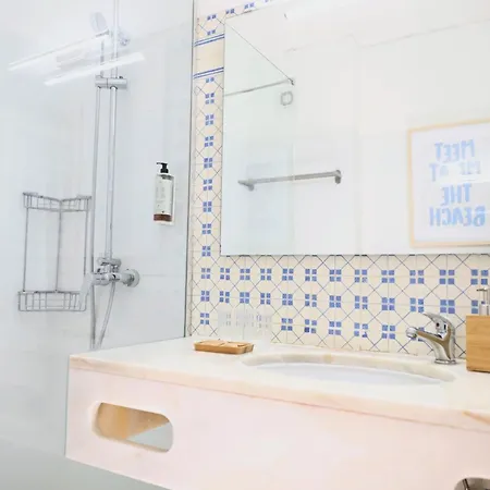 House On Island With A Dreamy Terrace And 7 Beds For The Perfect Escape Faro