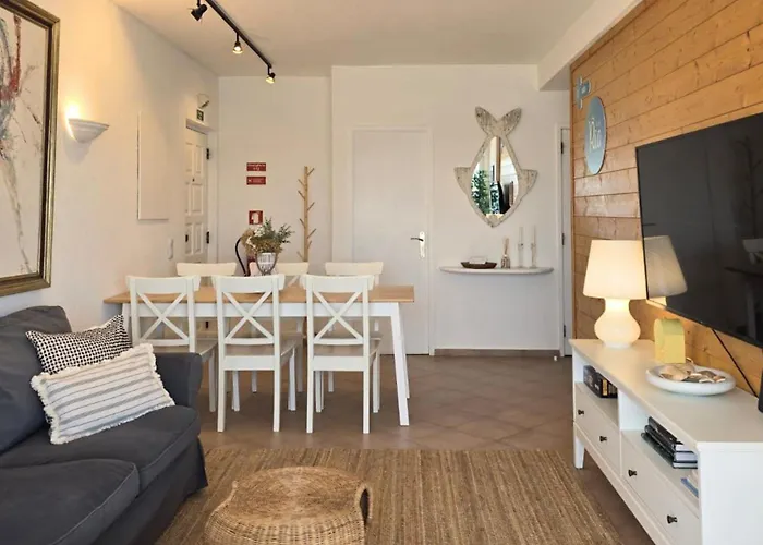 Appartement House On Island With A Dreamy Terrace And 7 Beds For The Perfect Escape